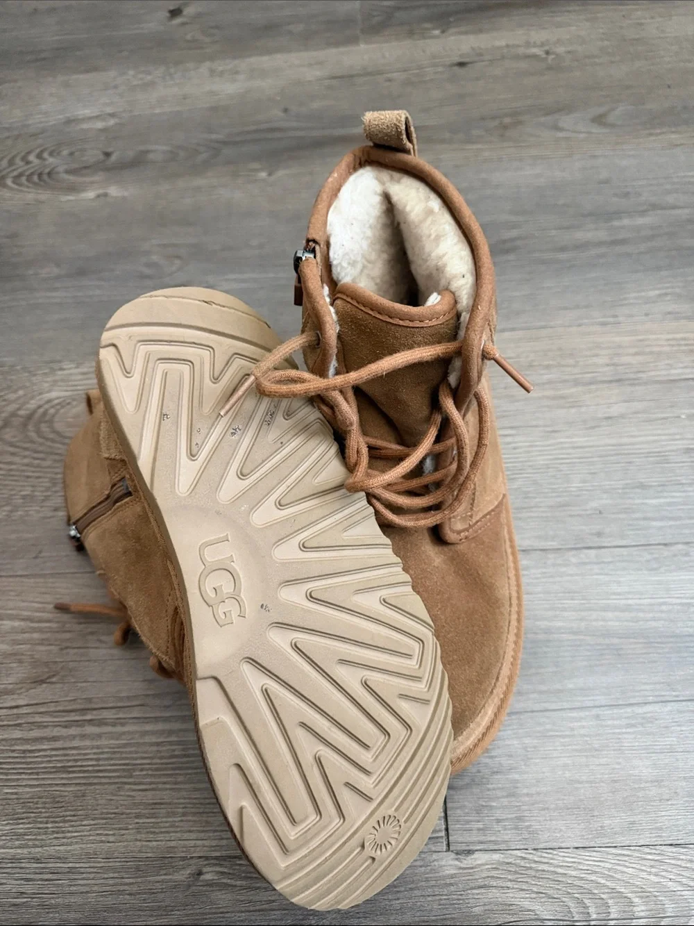 UGG Kids' Chestnut Suede Lace-Up Zip Boots